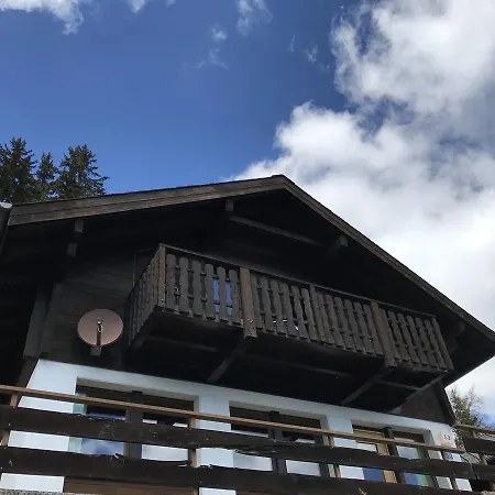 Ferienhaus Tschuggen Nyaraló *